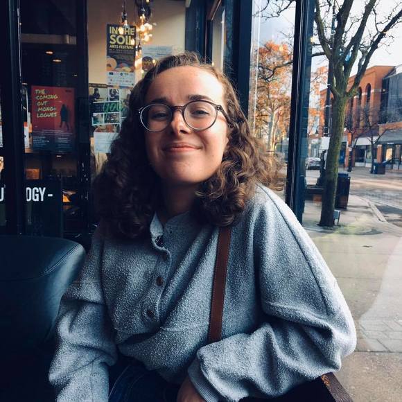 Meet your Posher, Miriam - Picture 1 of 1